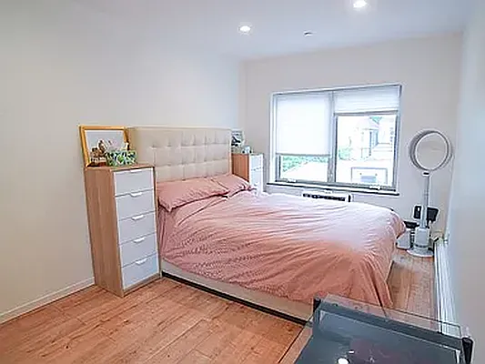 Bedroom, photo 6