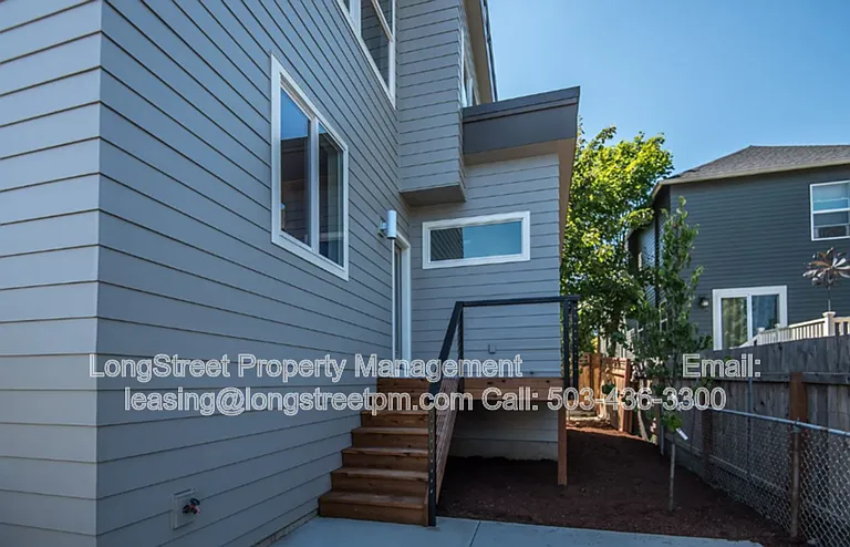 3617 NE Webster St #A — Photo 28