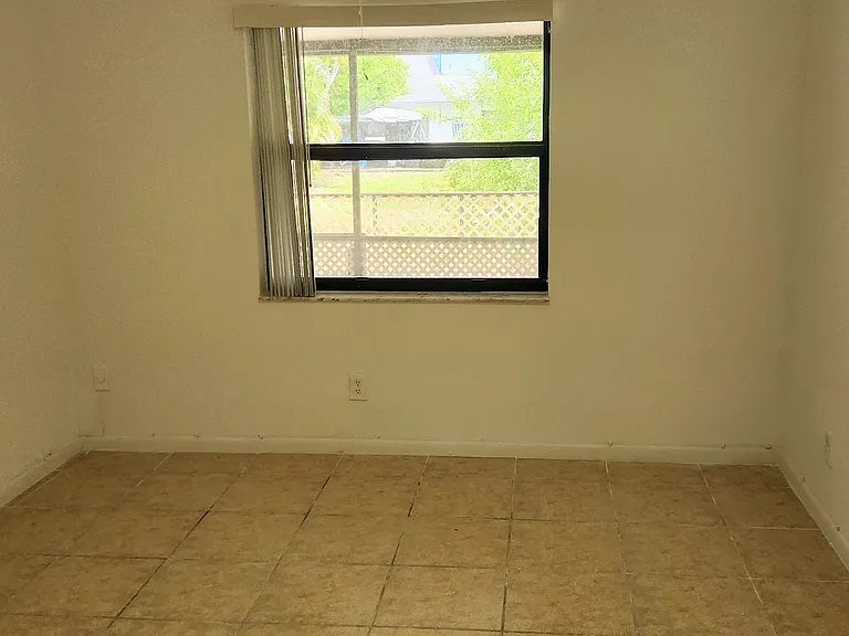 6979 SW 40th St #6 — Photo 17