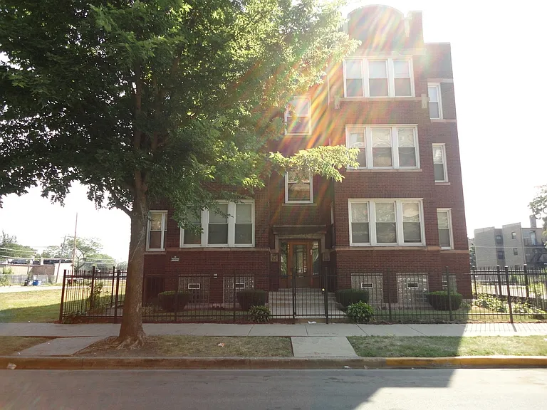 4725 S Vincennes Ave #3S — Photo 9