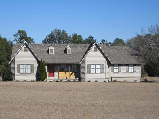 1st image of 250 Columbus Dr
