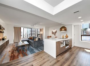 1300 Lamar St #2211, Houston, TX 77010