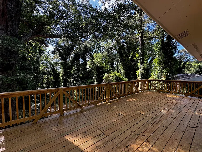 213 Rhodes Dr — Photo 13