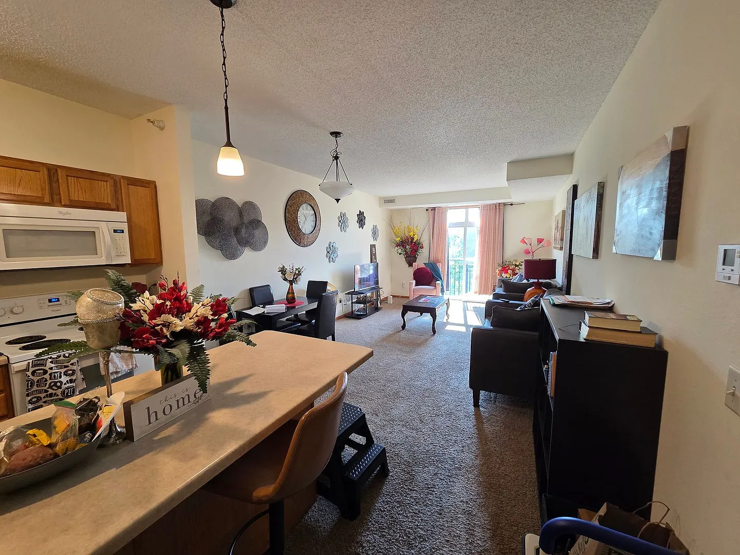The Urban Condo You've Been Waiting For- 2bd/2ba in St. Paul's Greater East Side — Photo 3