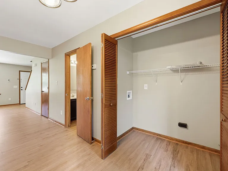 100 Pisgah Ct — Photo 8