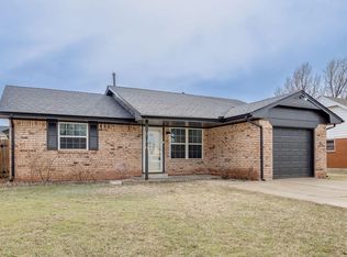 211 SW 23rd St, El Reno, OK 73036