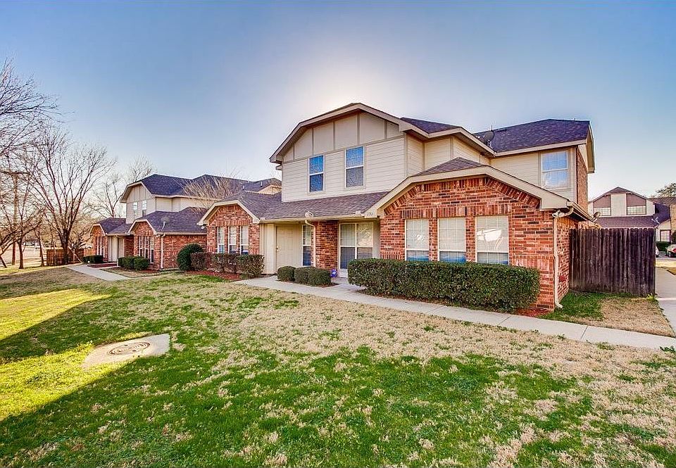 1st image of 611 Oriole Blvd #2204