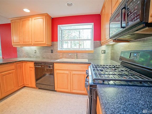 4th image of 14601 106th Avenue Ct E