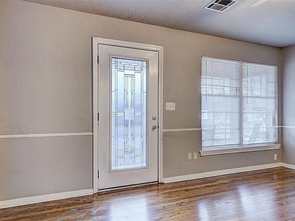 4th image of 1824 Andover Ct