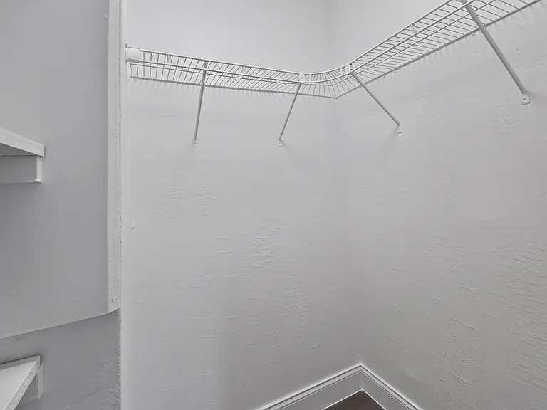 732 SE 15th St #1 — Photo 33
