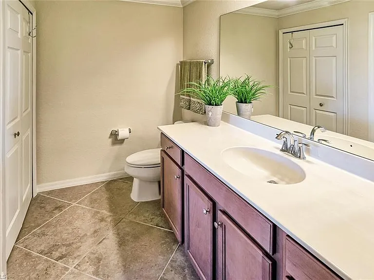 9719 Acqua Ct #228 — Photo 13
