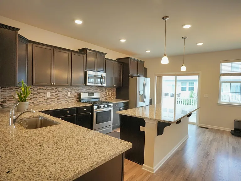 5 Verona Ln #5 — Photo 8