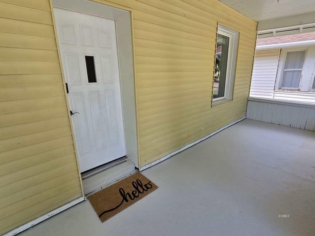 305 S Jordan Ave, Miles City, MT - View 5