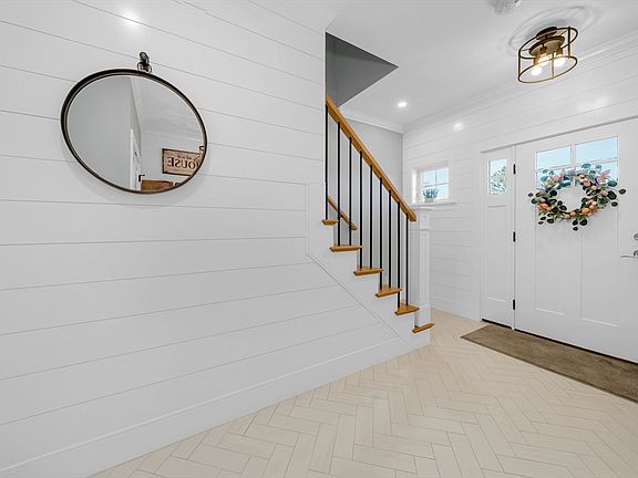 5th image of 62 Seven Sister Rd