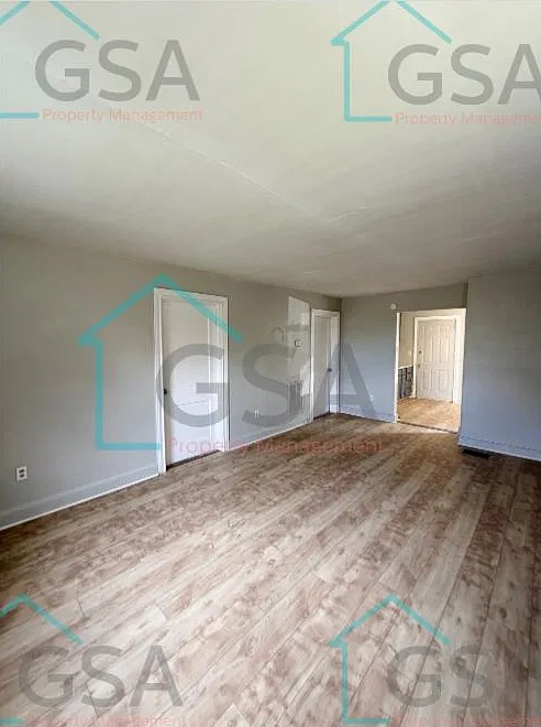 2 bed, 700 sqft, $1,000 — Photo 4