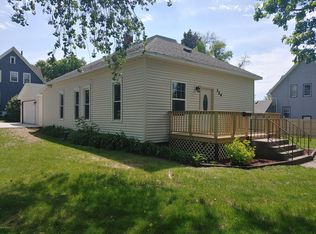 324 3rd St SE, Watertown, SD 57201