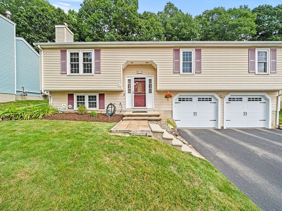 1st image of 21 Corinth Dr