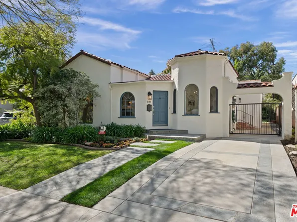 221 S Almont Dr, Beverly Hills, CA 90211