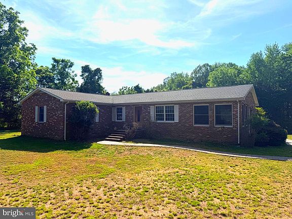 2nd image of 6023 Massaponax Church Rd