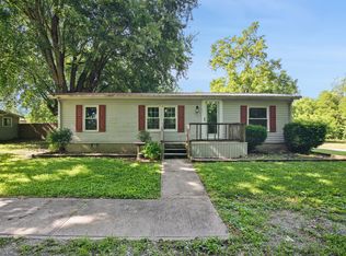 111 W Henley St, Carthage, IN 46115