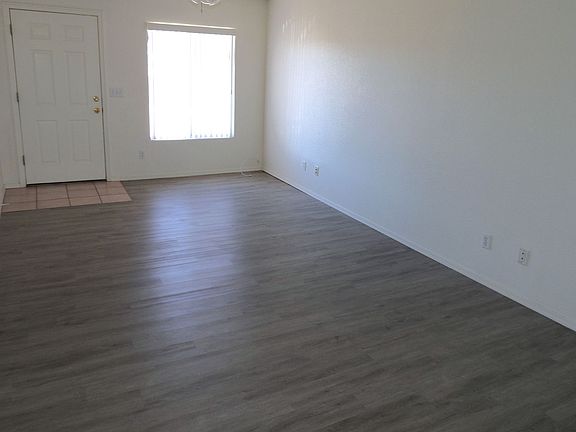 3rd image of 2870 E Sierra Vista Ave APT 1