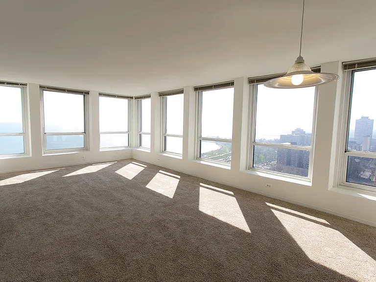 Dining/Living room