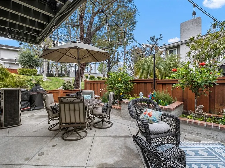 3386 Calle La Veta — Photo 29