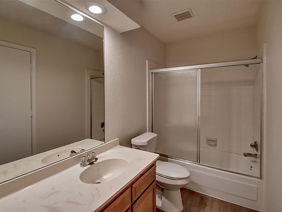 5th image of 4523 Tall Meadow Ln