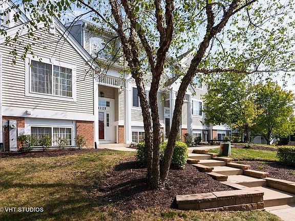 2nd image of 1125 Andover Ct Unit 1125