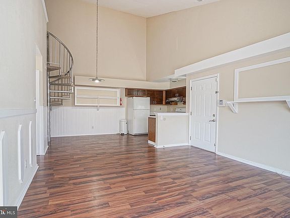 5th image of 1184 Tristram Cir