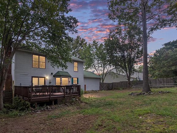 2nd image of 10611 Maple Ridge Dr