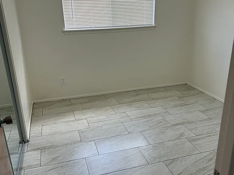 503 S Birch Ave — Photo 6