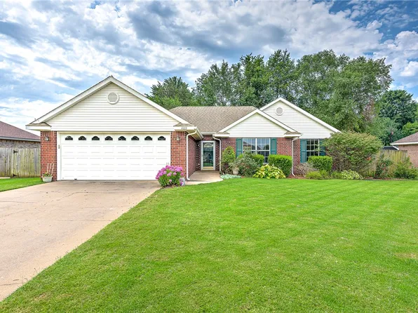 409 Linwood Ave, Lowell, AR 72745