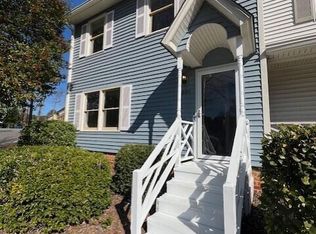 1801 Fox Sterling Dr, Raleigh, NC 27606