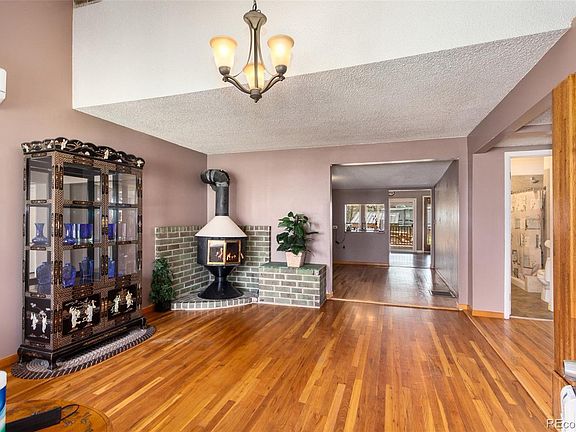 2nd image of 2518 W 4th St