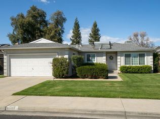 1725 Fairmont Ave, Clovis, CA 93611