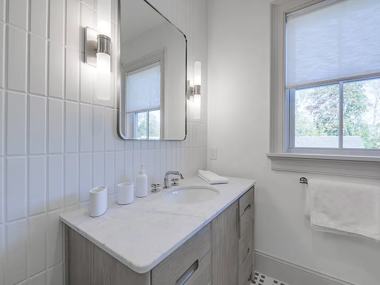 187 Meeting House Ln — Photo 30