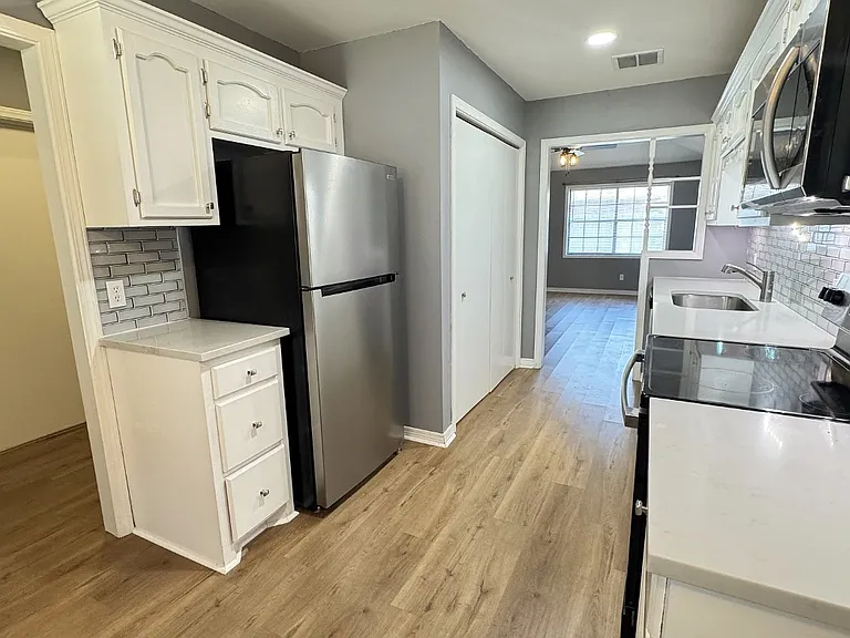 206 Splane Dr — Photo 6