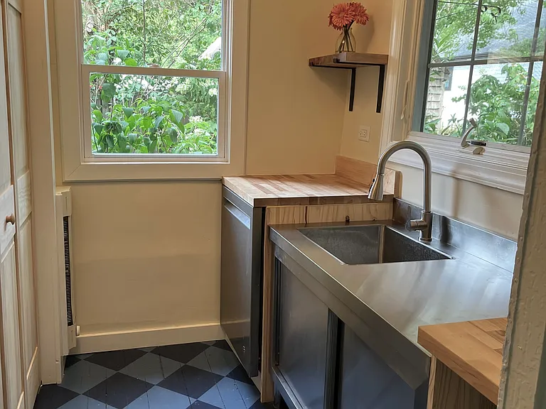 105 Atlantic St — Photo 30