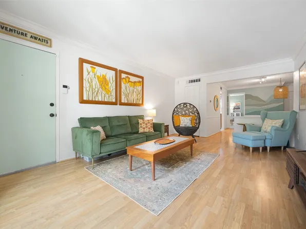 6018 E University Blvd APT 201, Dallas, TX 75206
