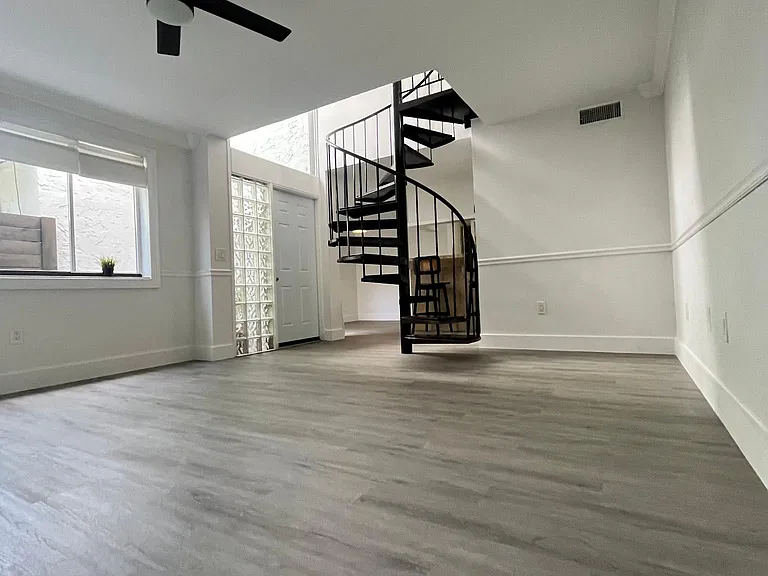 3209 Bird Ave — Photo 19