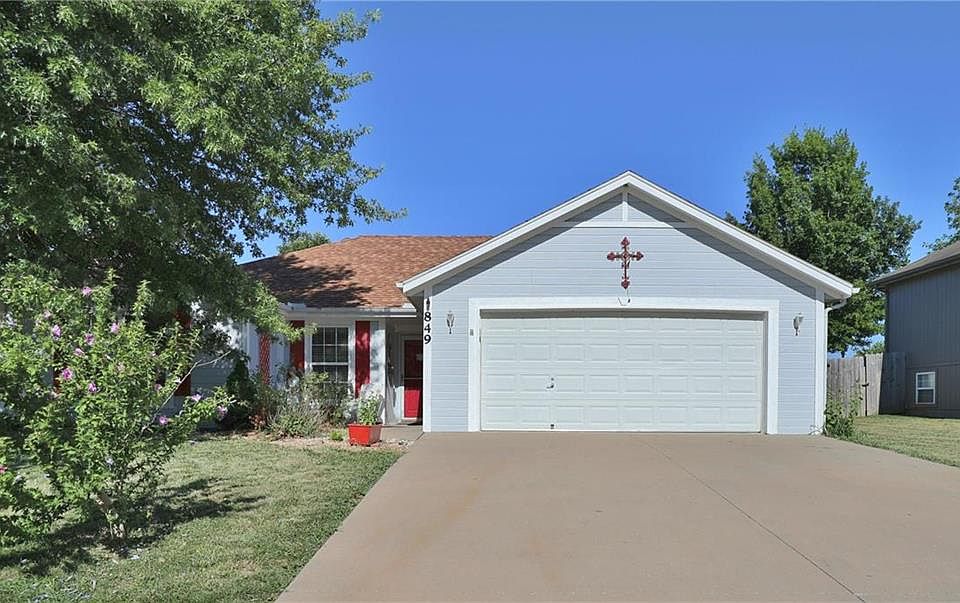 1st image of 849 Country Hill Dr