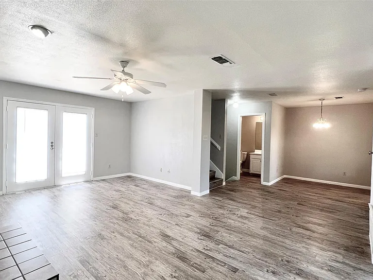 9201 Simmons Rd #117 — Photo 5