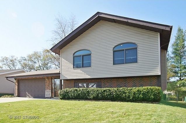 1st image of 314 Plymouth Ln