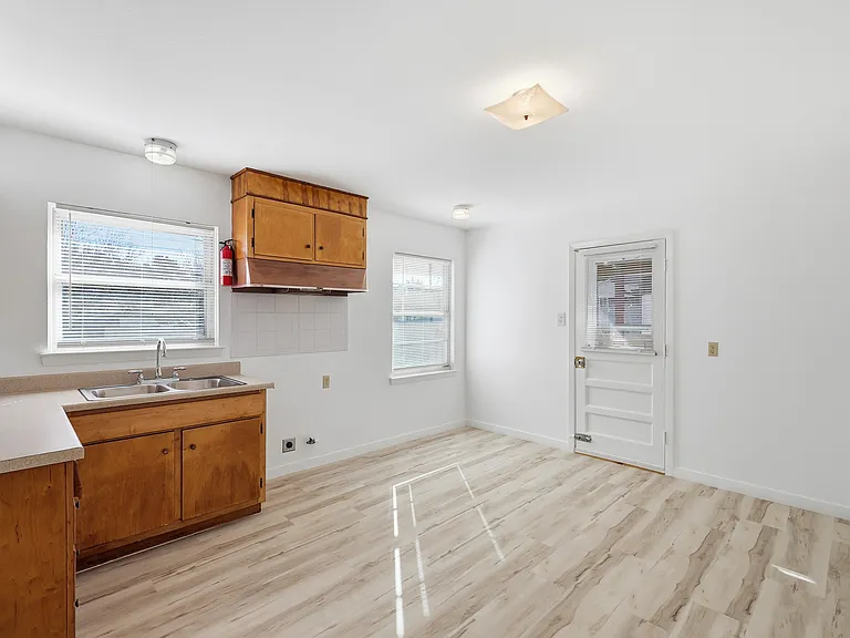 10830 Cotillion Dr — Photo 8