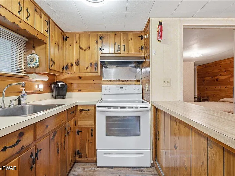 107 Apple Dr — Photo 5