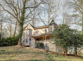 100 River Run, Roswell, GA 30075