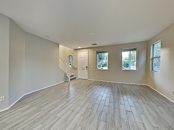 4th image of 15 N 88th Ave
