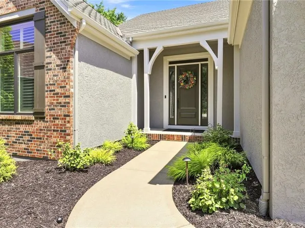 26158 W 109th St, Olathe, KS 66061