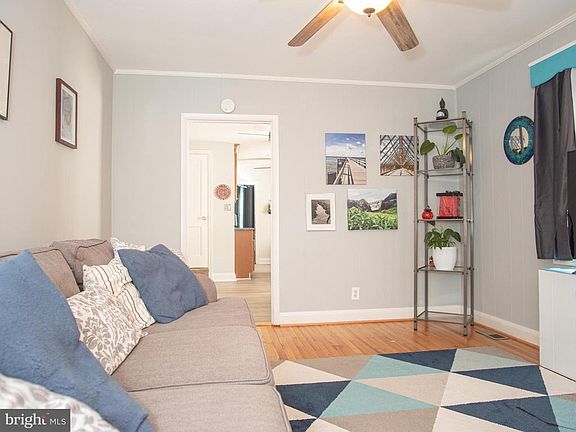 5th image of 2502 Creighton Ave